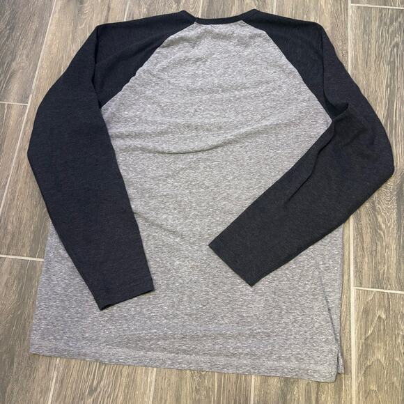 Levi's Men’s Charcoal and Black Long Sleeve Raglan Relaxed Fit Tee Size XL - Picture 6 of 7